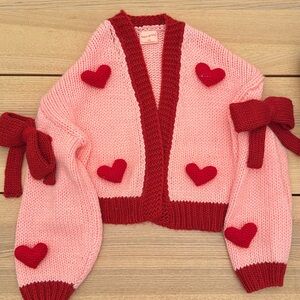 Cardigan sweater Heart/Bow theme